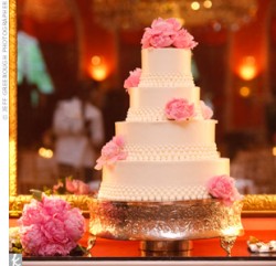 Greenbrier Wedding Cake