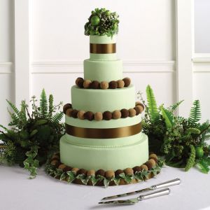 Gold and bronze cake