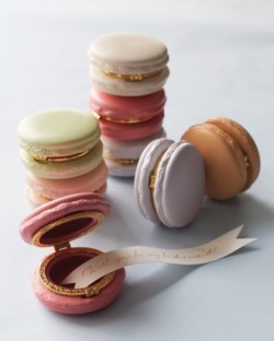 macaroon-boxes-023-mwd109576_vert